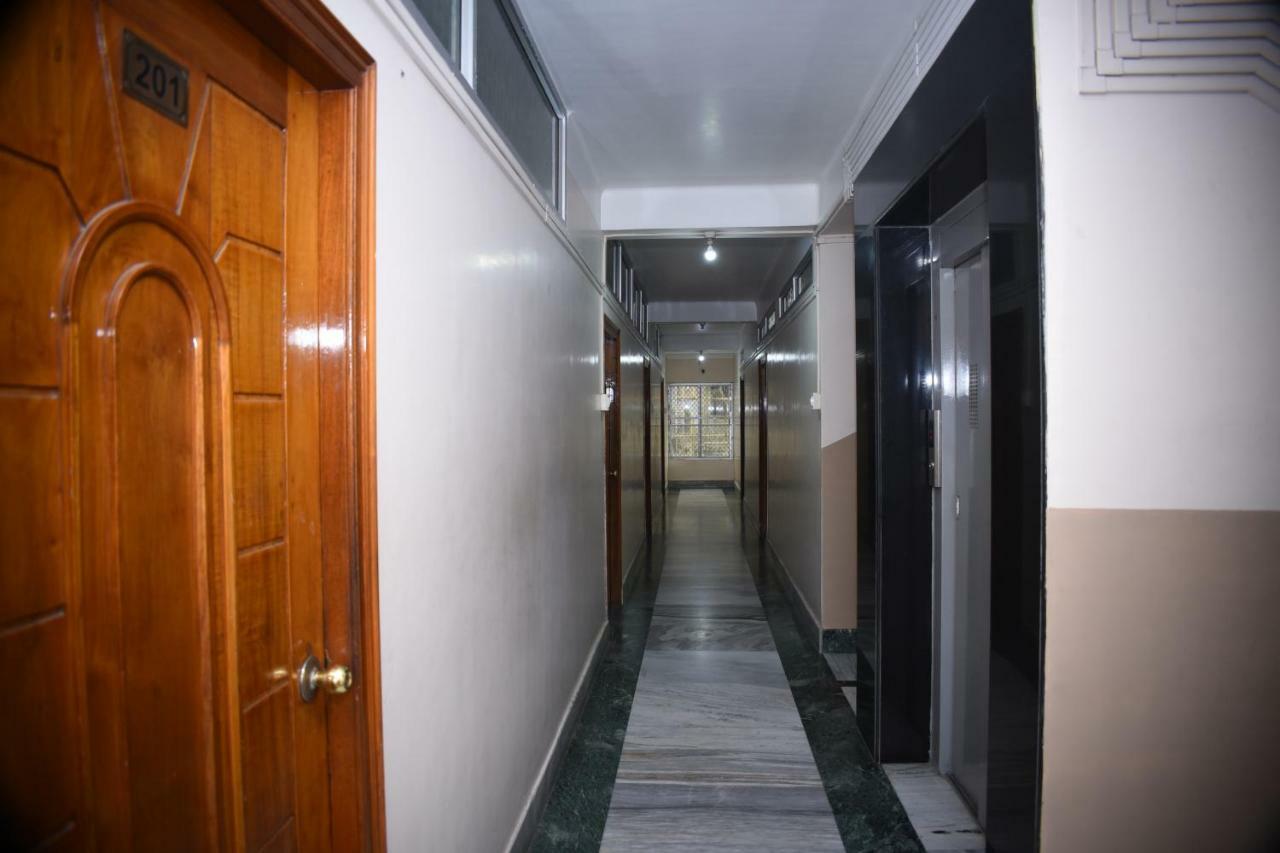 Spot On 37646 Hotel Centre Palace Silchar Luaran gambar