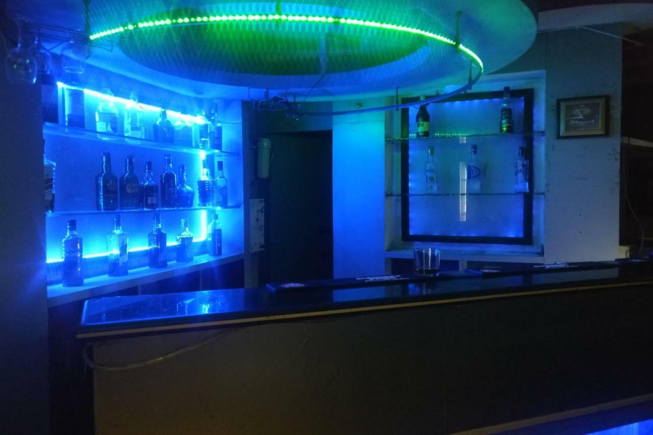 Spot On 37646 Hotel Centre Palace Silchar Luaran gambar