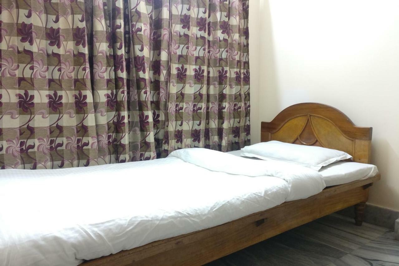 Spot On 37646 Hotel Centre Palace Silchar Luaran gambar