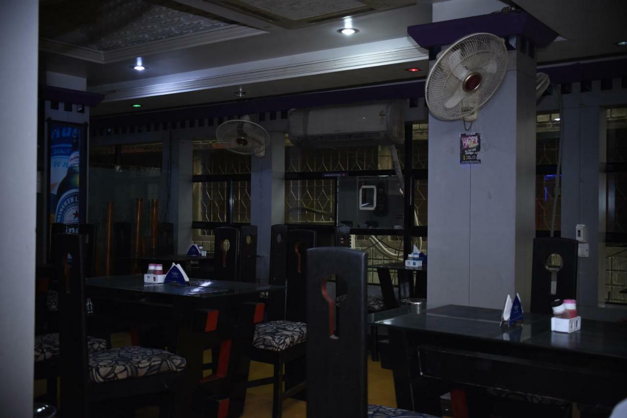 Spot On 37646 Hotel Centre Palace Silchar Luaran gambar