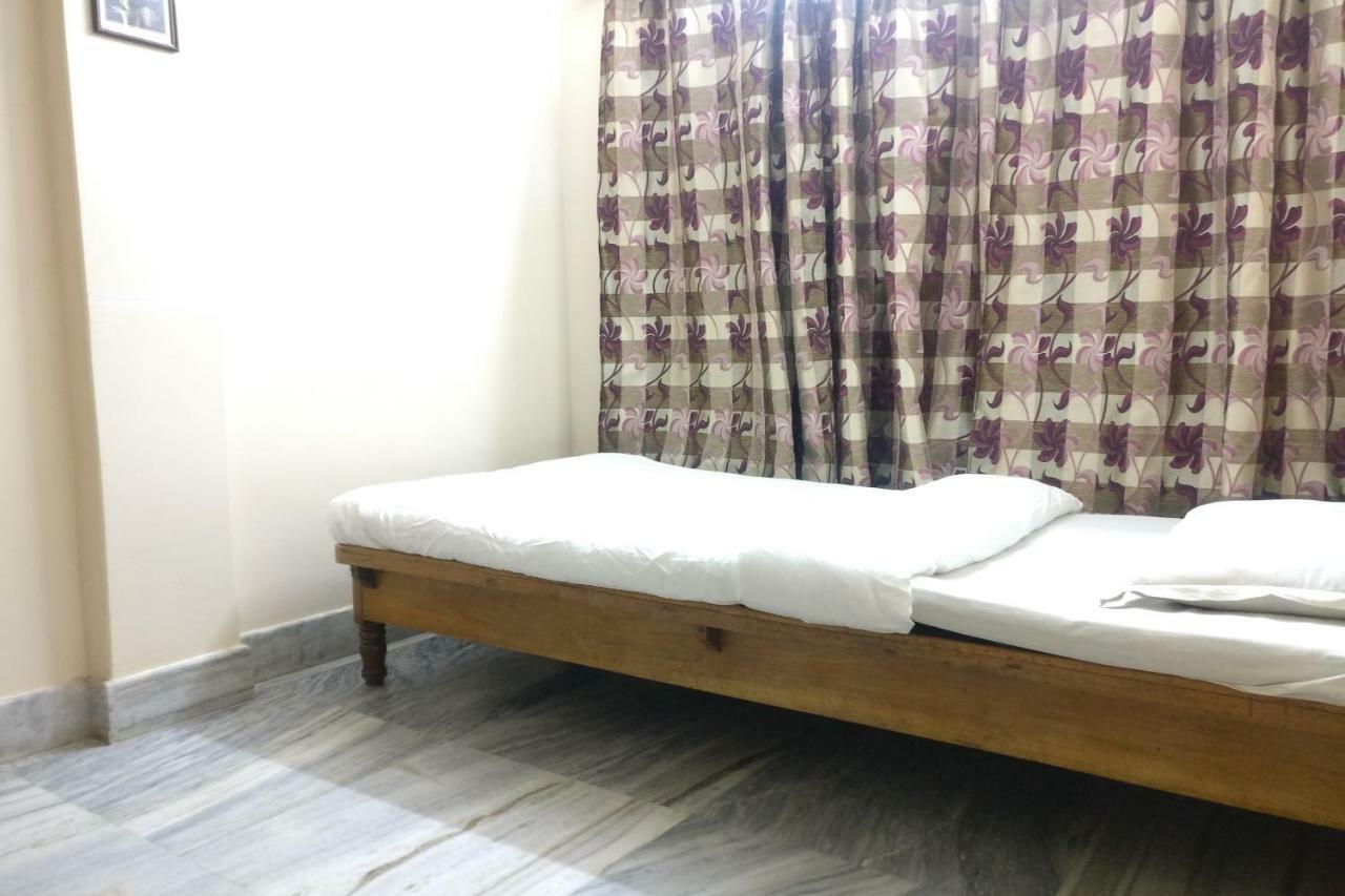 Spot On 37646 Hotel Centre Palace Silchar Luaran gambar